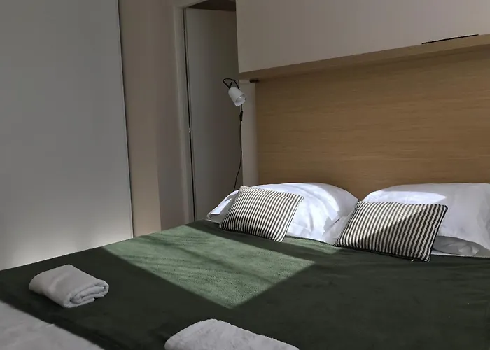 Apartmán T3 Corse Vue Mer. Pieds Dans L'eau N164 Linguizzetta